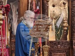 Ямбол - храм „Св. Николай Чудотворец” - литургия