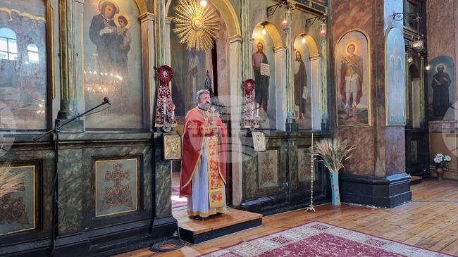 Вярата без дела е мъртва, посочи в проповедта си отец Николай Костадинов във Враца