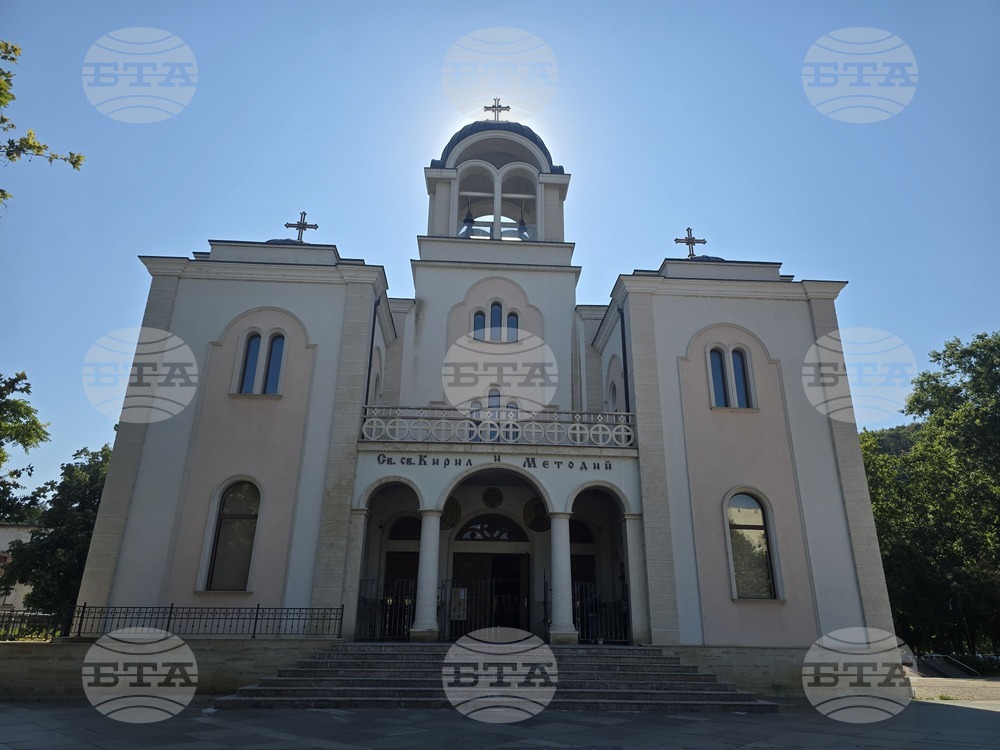 Рождественски концерт на църковни хорове и ученици ще се състои в катедралния храм „Св. св. Кирил и Методий” в Ловеч