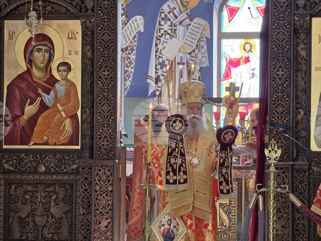 Ловеч - храм „Св. св. Кирил и Методий” - митрополит Гавриил - служба