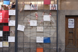 Италия - Рим - Мемориал „Стената на куклите“