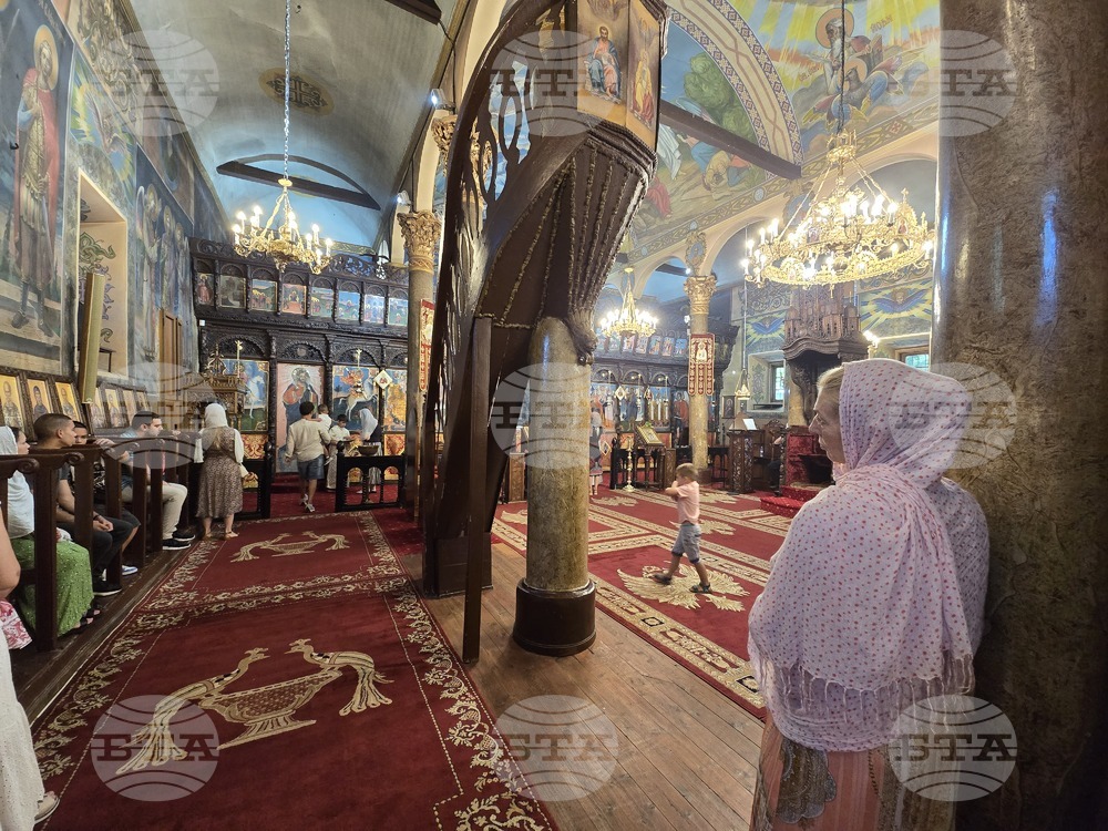 Сливен - литургия - Отец Серафим