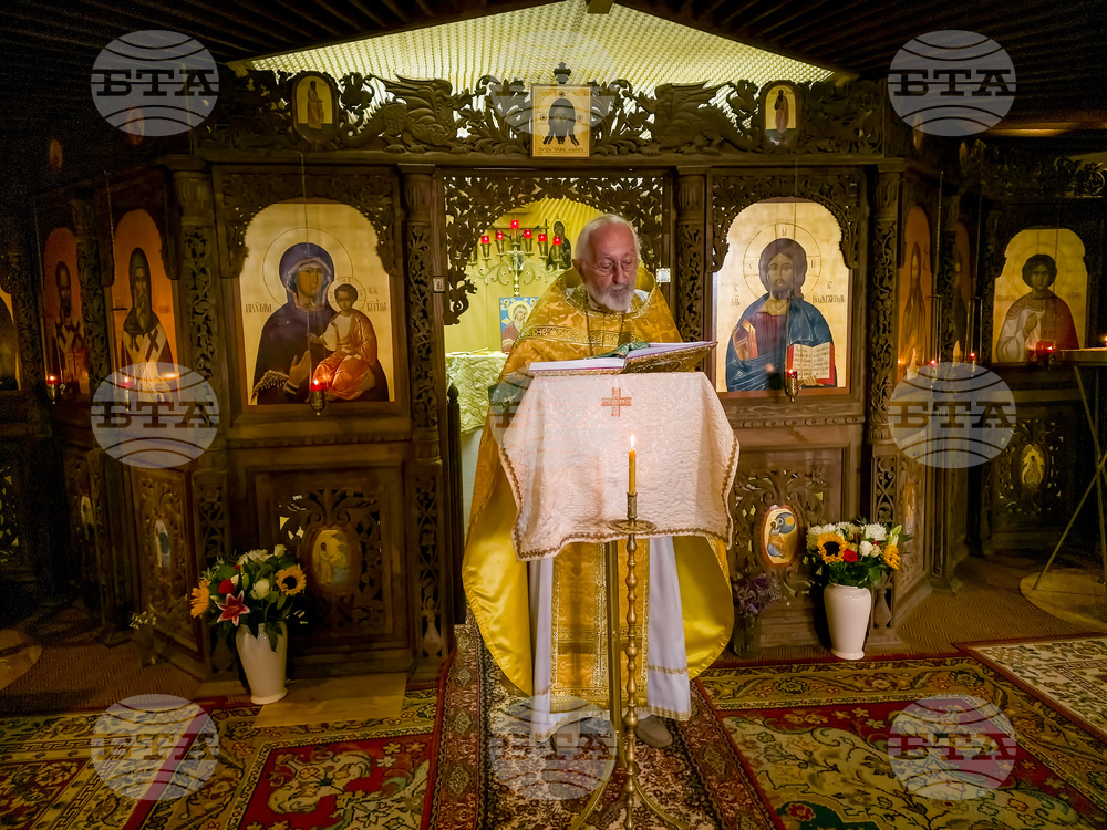 Българската православна църква „Св. Патриарх Евтимий Търновски“ в Париж представи графика на богослуженията през месец ноември