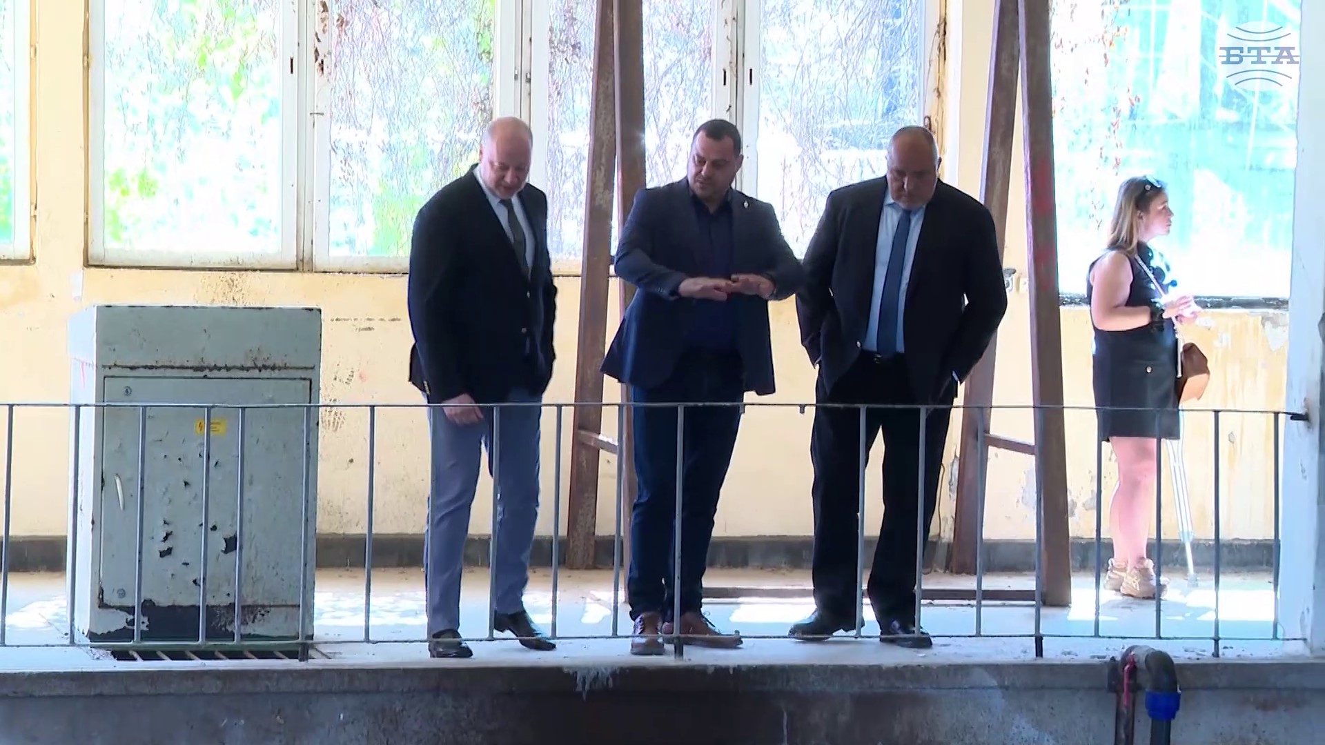 Гарантирано е чистото водоснабдяване за хората по Южното Черноморие, каза Росен Желязков след инспекция на ключова пречиствателна станция