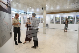 France - Paris - UNESCO - lecture