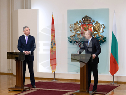 Президентът на Черна гора Мило Джуканович е на официално посещение у нас по покана на българския държавния глава