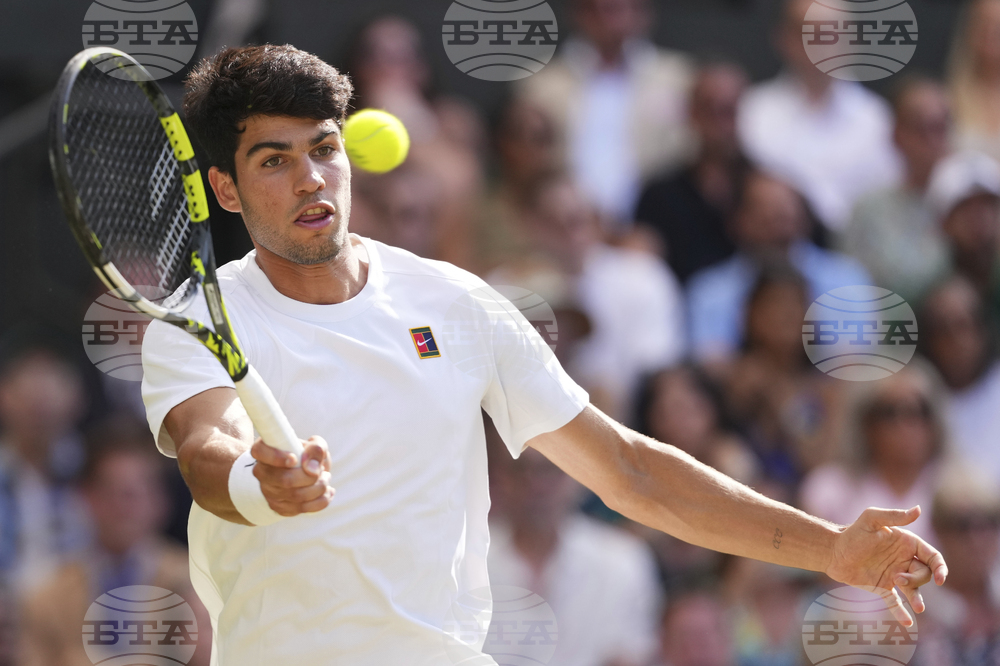 Карлос Алкарас направи успешен старт на турнира "Мастърс" в Синсинати, Даниил Медведев отпадна още след първия си мач