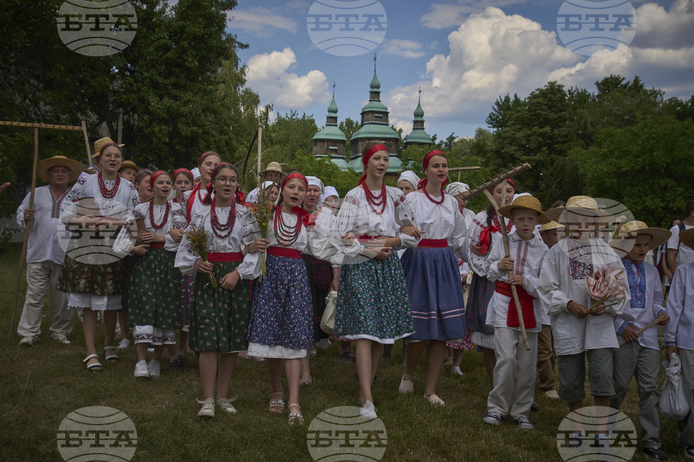 Russia Ukraine War Harwest