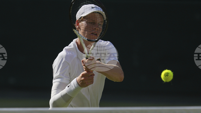 Яник Синер и Тейлър Фриц се класираха за четвъртия кръг на турнира "Мастърс" в Синсинати, французин елиминира Стефанос Циципас