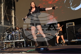 Село Могилово - "Midalidare Rock In The Wine Valley 2025" - рок фестивал - група - "Floor Jansen"