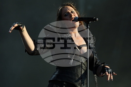 Село Могилово - "Midalidare Rock In The Wine Valley 2025" - рок фестивал - група - "Floor Jansen"