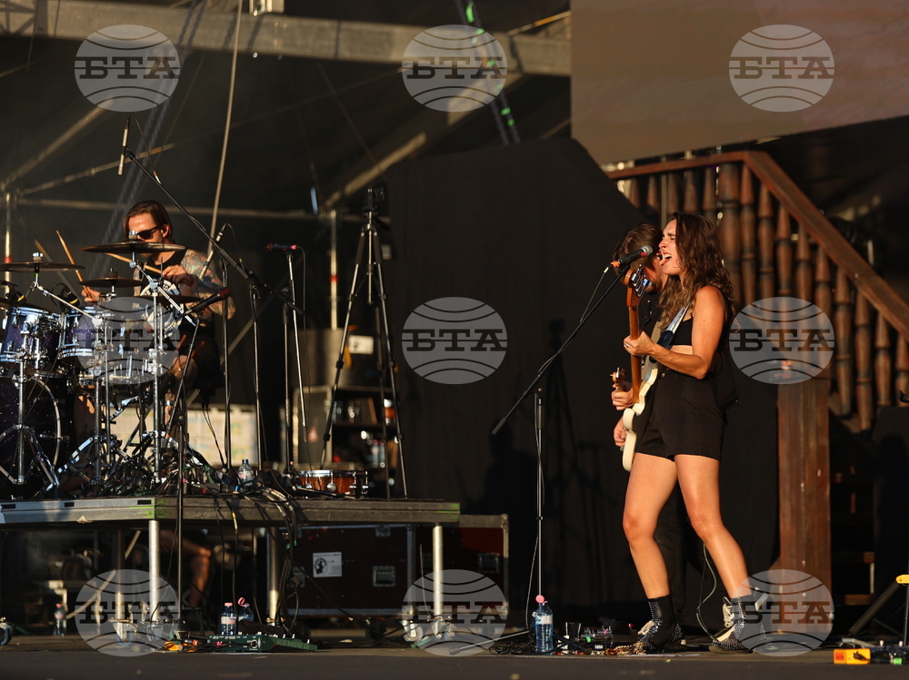 Село Могилово - "Midalidare Rock In The Wine Valley 2025" - рок фестивал - група - "Floor Jansen"