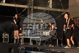 Село Могилово - "Midalidare Rock In The Wine Valley 2025" - рок фестивал - група - "Floor Jansen"