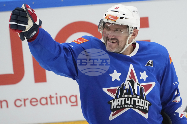 Хокеистът Александър Овечкин ще си партнира с руска технологична компания, за да продуцира филм за кариерата си