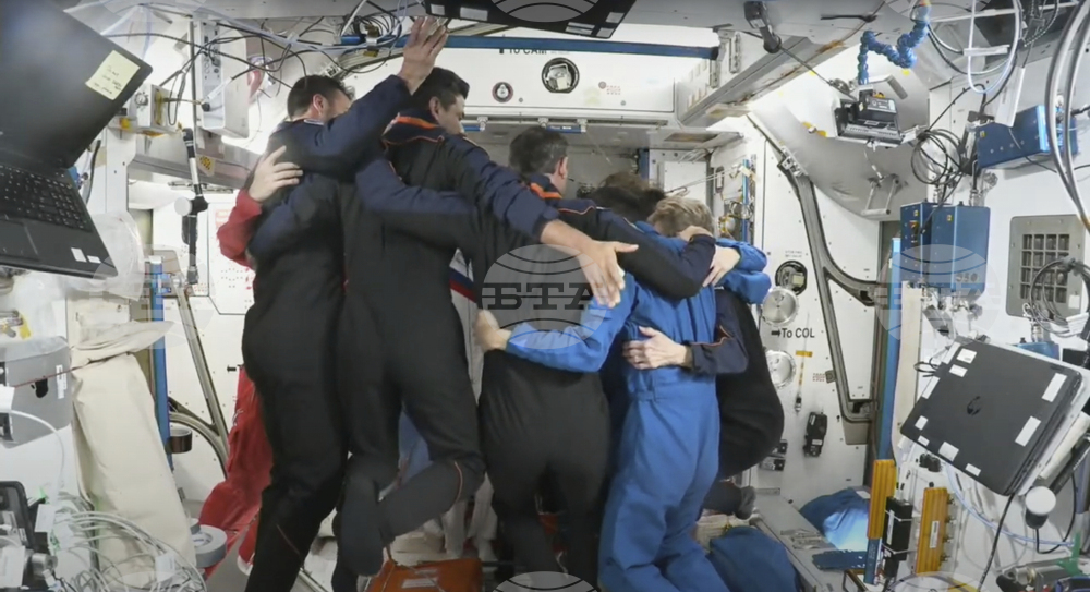 SpaceX-Private Astronauts