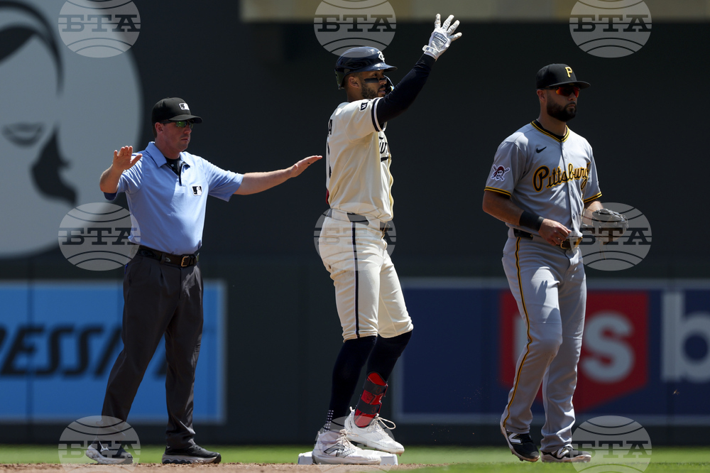 Pirates Twins Baseball