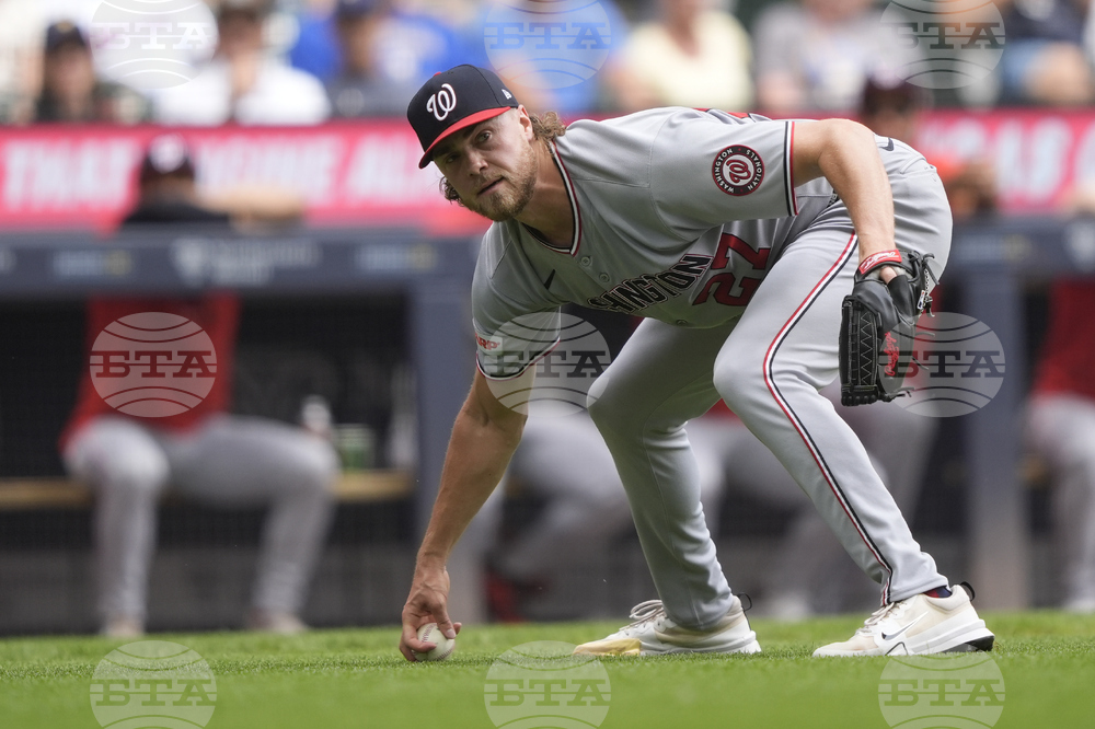 Nationals Brewers Baseball