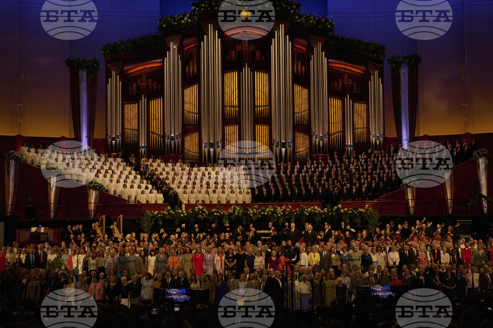 5,000th Broadcast of 'Music & the Spoken Word'