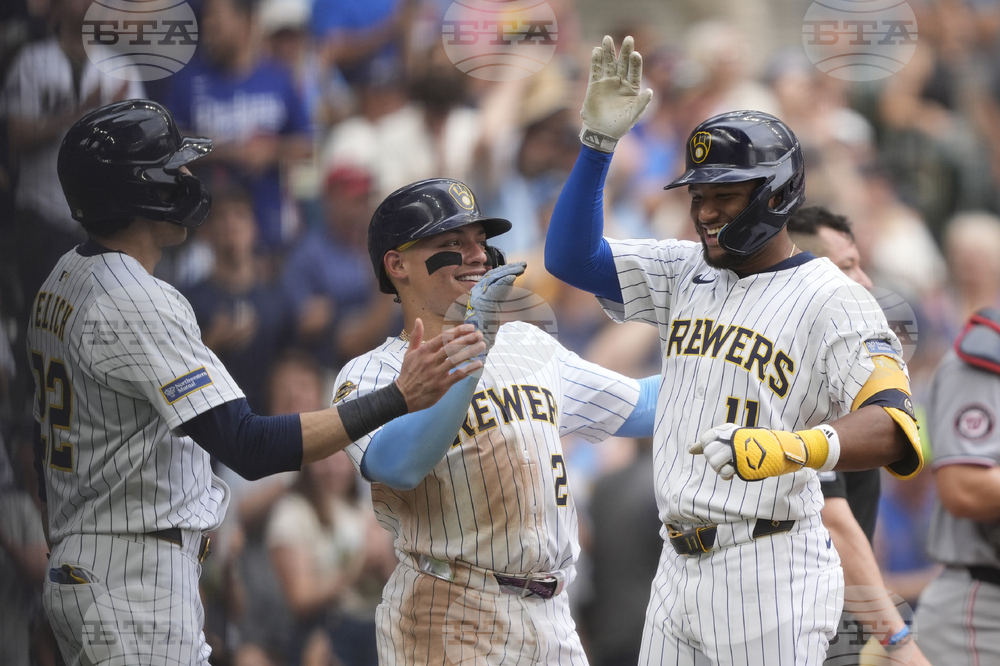 Nationals Brewers Baseball