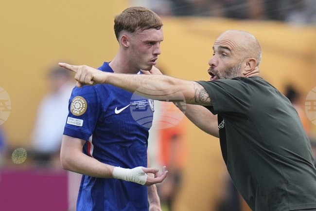 Мениджърът на Челси Енцо Мареска се надява Коул Палмър да се завърне навреме за мачовете срещу Барселона и Арсенал