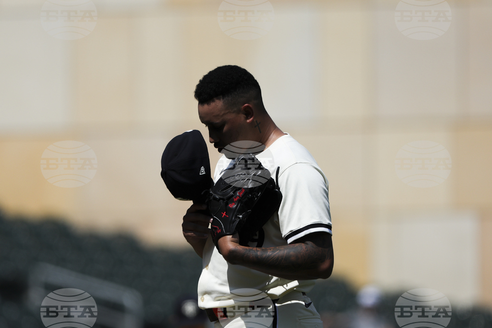 Pirates Twins Baseball