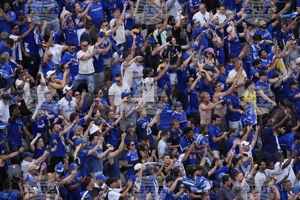 Временният мениджър на Челси Калъм Макфарлън: „Бяха луди 24 часа, невероятно преживяване“