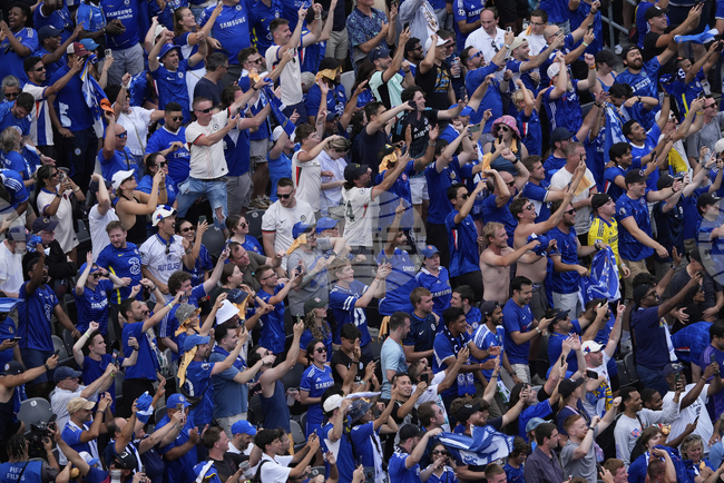 Временният мениджър на Челси Калъм Макфарлън: „Бяха луди 24 часа, невероятно преживяване“