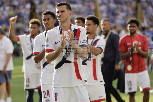 Пари Сен Жермен започва подготовка седмица преди финала за Суперкупата на Европа срещу Тотнъм