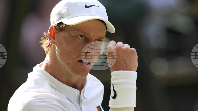 Синер постигна 25-а поредна победа на твърди кортове и се класира за полуфиналите на Мастърс турнира в Синсинати