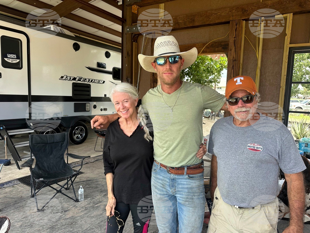 Texas Flooding Volunteer Cleanup