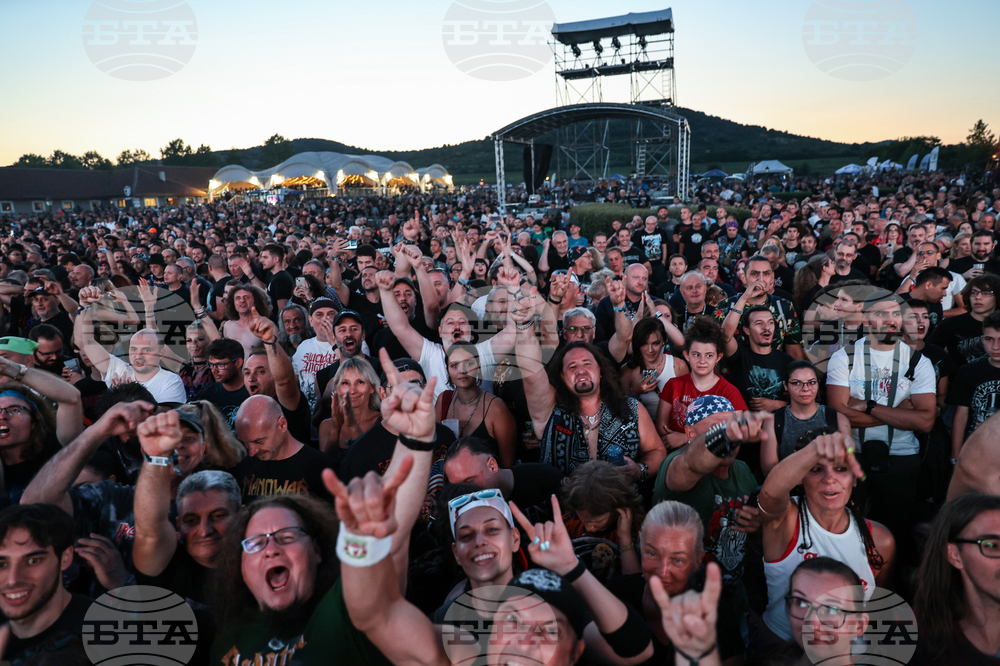 Село Могилово - "Midalidare Rock In The Wine Valley 2025" - рок фестивал - група - "Doro"