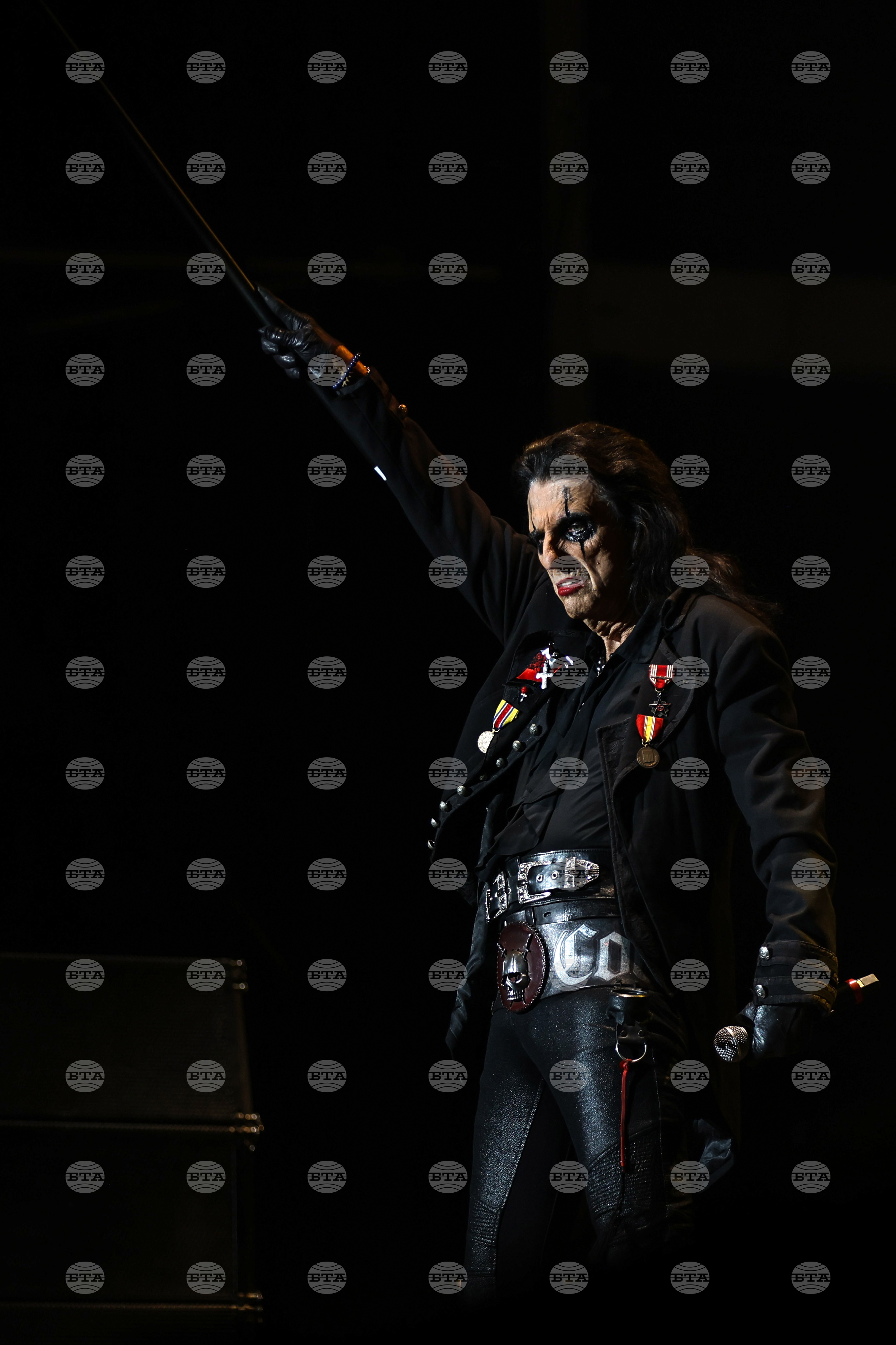 Село Могилово - "Midalidare Rock In The Wine Valley 2025" - рок фестивал - група - "Alice Cooper"