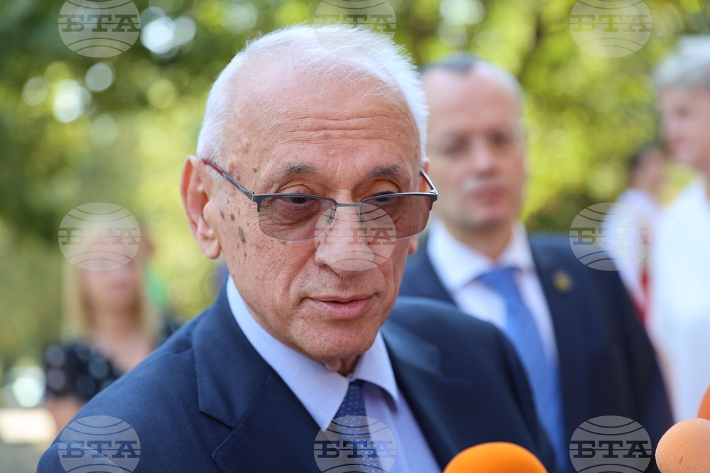 Health Minister Kirilov Presents Strategy to Improve Primary Care Access