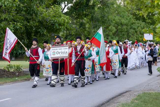 Фолклорна танцова школа „Орисия“ участва в международния фолклорен фестивал „Шайка фолк фест“ в сръбския град Шайкаш