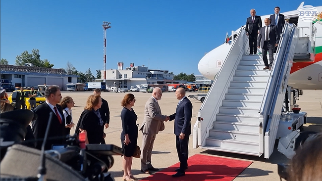 Президентът Румен Радев пристигна на официално посещение в Хърватия