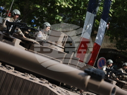 Франция  - Париж  - национален празник