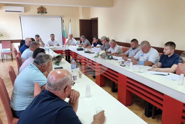 Поемането на дългосрочен общински дълг от 800 000 лева ще обсъжда на извънредно заседание Общинският съвет в Минерални бани