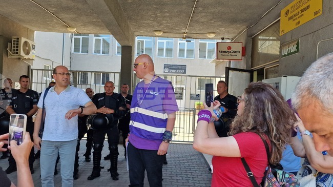 Trade Union Leader Taken in for Questioning during Protest by State Forestry Workers, Gets Released Hours Later