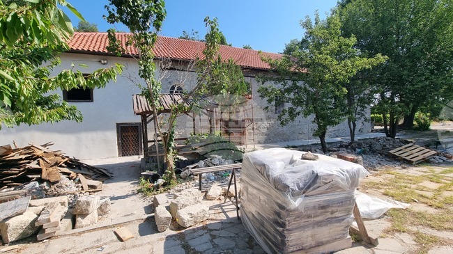 Започна ремонт на храма "Св. Архангел Михаил" в харманлийското село Славяново