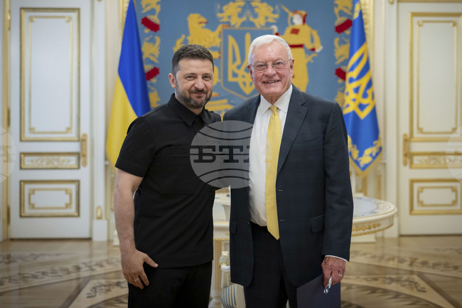 Володимир Зеленски съобщи, че се е срещнал със специалния пратеник на САЩ Келог в Киев