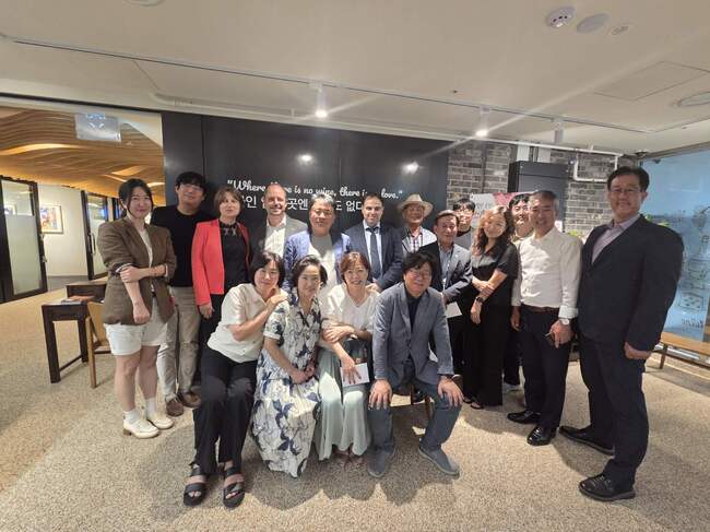 Представители на Българското посолство в Сеул присъстваха на среща на Корейско-българската асоциация за приятелство в Република Корея