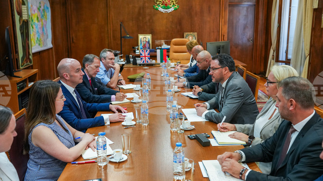 Bulgarian Interior Minister, British Ambassador Agree to Cooperate against Money Laundering