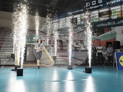 Зала "Христо Ботев" - световни шампионки по волейбол до 19 години - посрещане