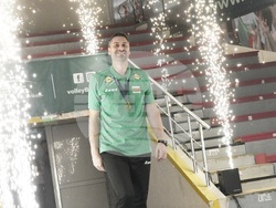 Зала "Христо Ботев" - световни шампионки по волейбол до 19 години - посрещане