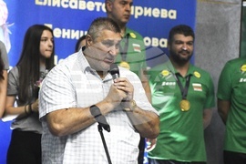 Зала "Христо Ботев" - световни шампионки по волейбол до 19 години - посрещане