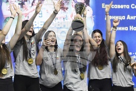 Зала "Христо Ботев" - световни шампионки по волейбол до 19 години - посрещане