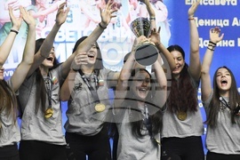 Зала "Христо Ботев" - световни шампионки по волейбол до 19 години - посрещане