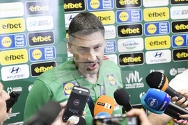 Зала "Христо Ботев" - световни шампионки по волейбол до 19 години - посрещане