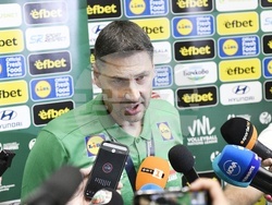 Зала "Христо Ботев" - световни шампионки по волейбол до 19 години - посрещане