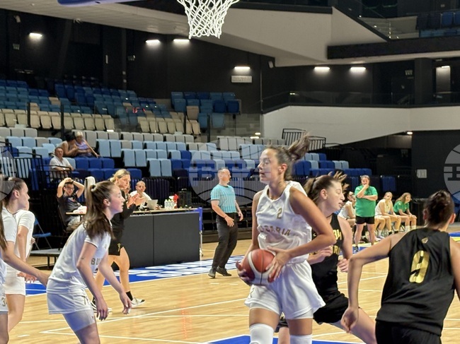 Баскетболистките на България до 20 години надвиха Украйна и се класираха за полуфиналите на Еврошампионата в Унгария